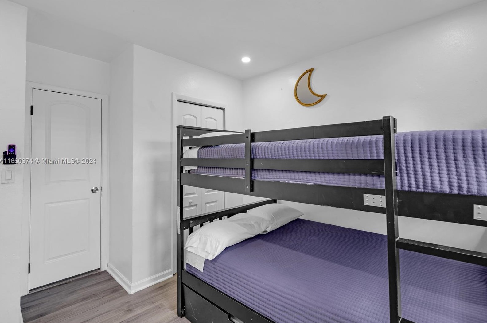 1201 211 St, Miami FL 33056-1121 exterior