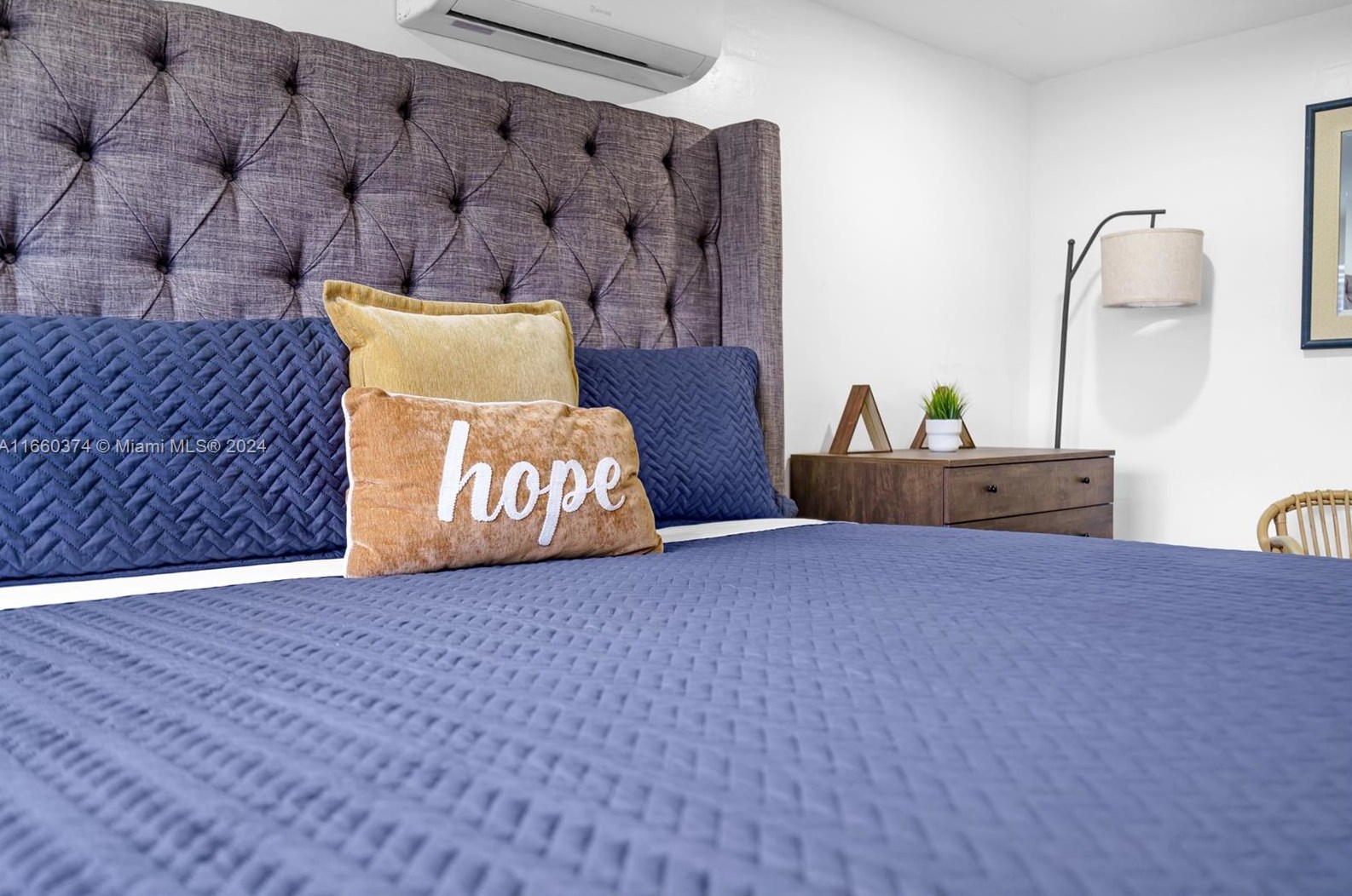 1201 211 St, Miami FL 33056-1121 exterior