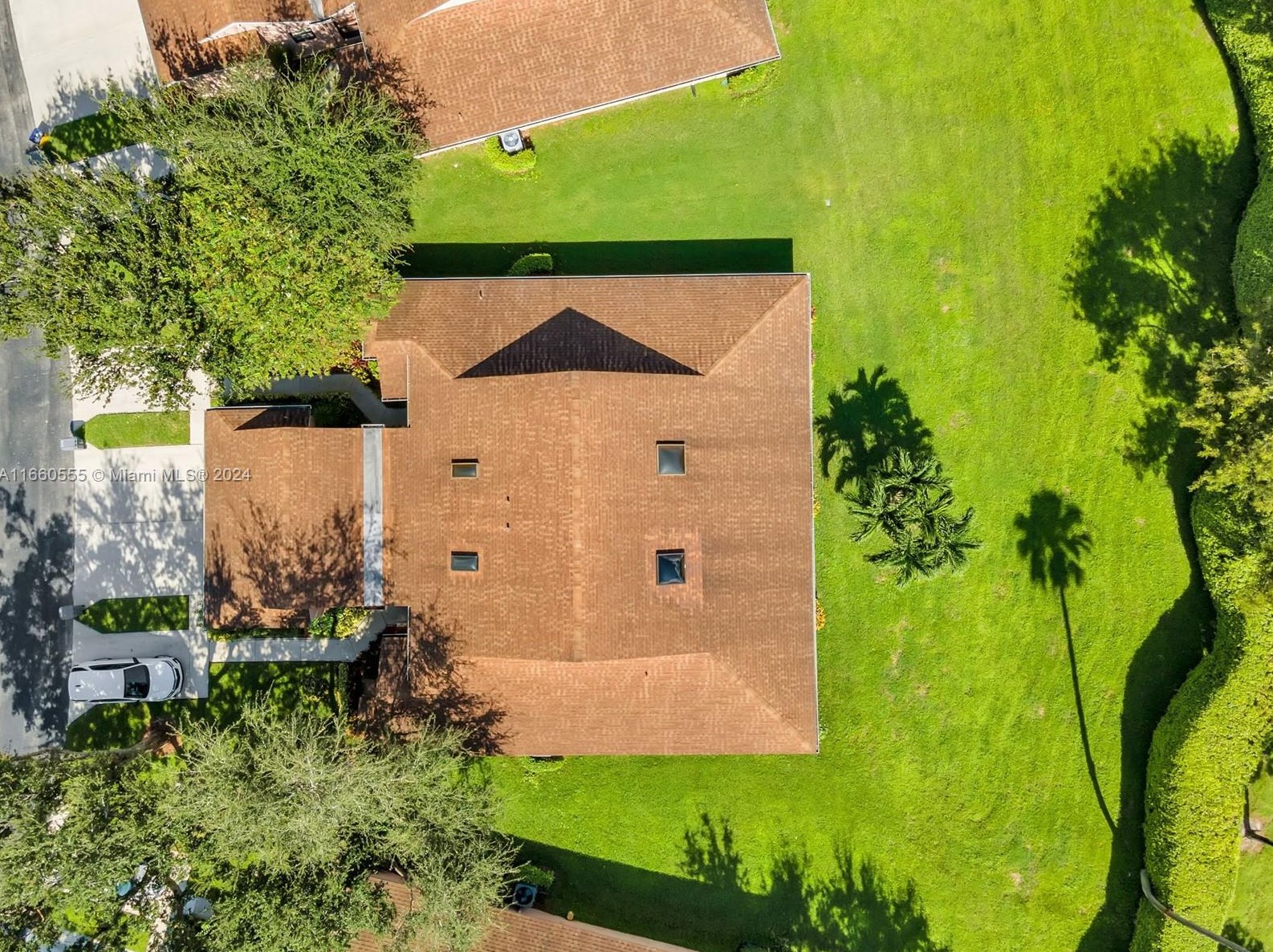 8231 Springlake Dr, Boca Raton, FL 33496