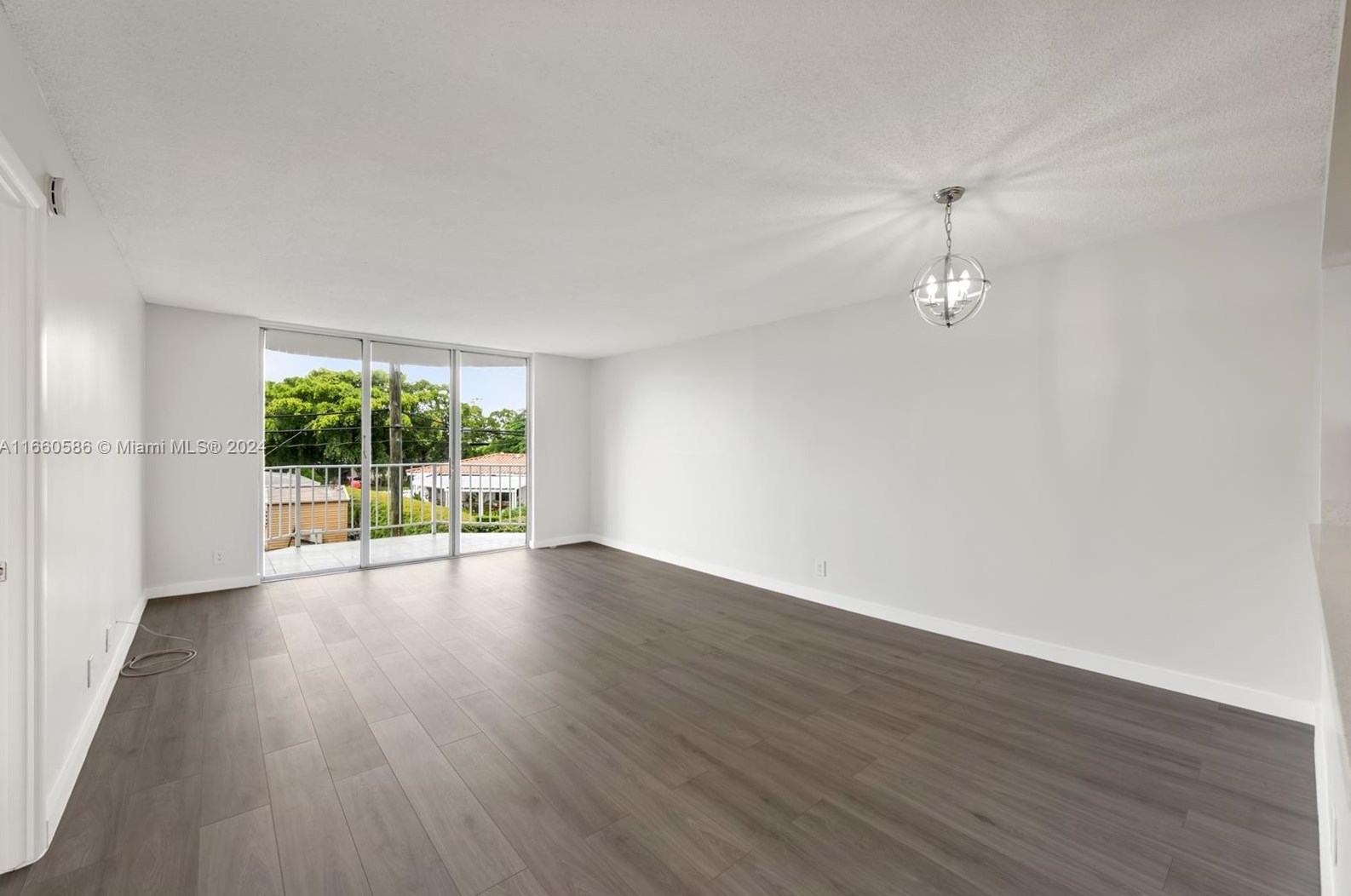 16740 9th Ave, Miami, FL 33162-2521