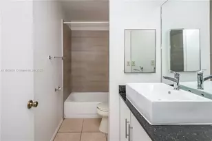 446 SW 113th Way, Pembroke Pines, FL 33025 - Photo 16