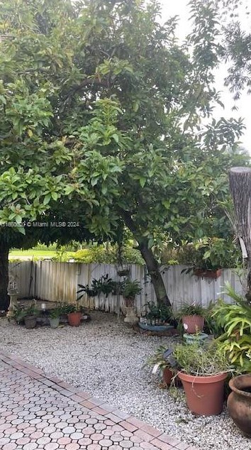 19245 14 St, Hollywood FL 33029-4508 exterior