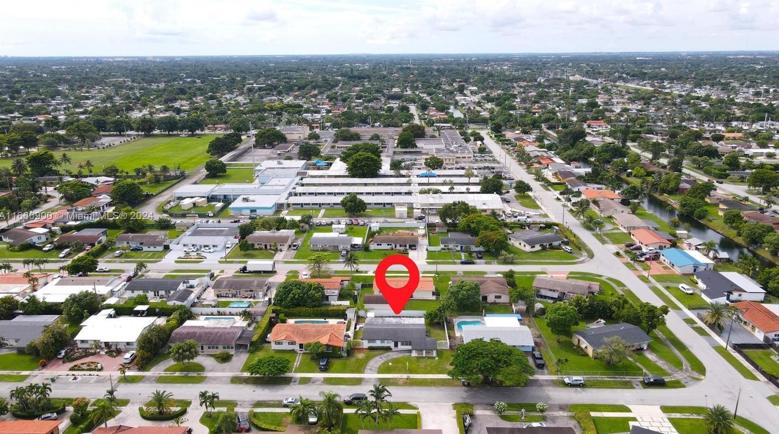 10350 44 St, Miami FL 33142-7971 exterior