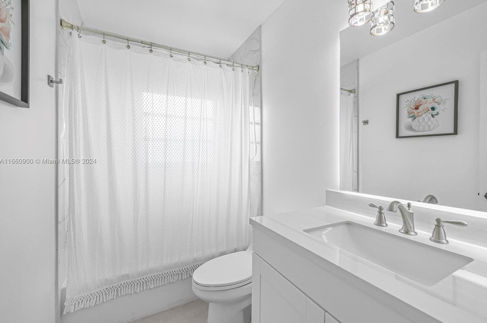 10350 44 St, Miami FL 33142-7971 exterior