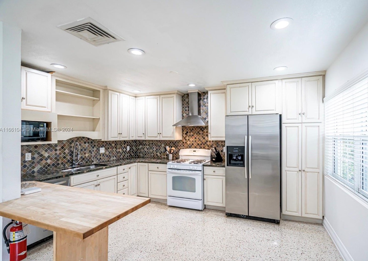 1167 Garfield St, Hollywood, FL 33019-3121
