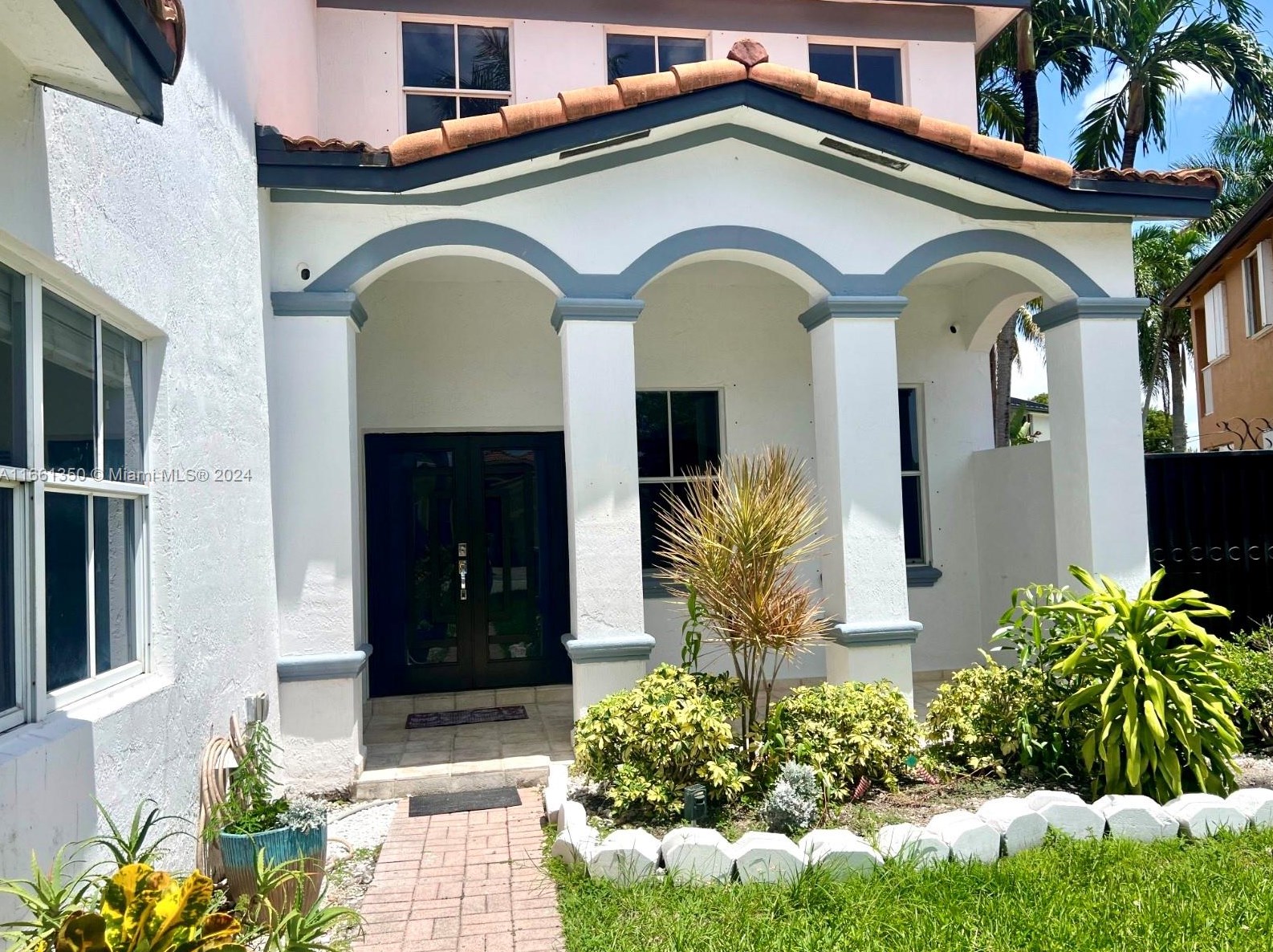 12921 Nw 9th Ln, Miami, FL 33182