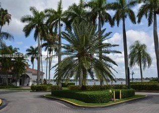 15111 136 Pl, Miami FL  33175-1050 exterior