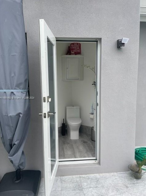 15111 136 Pl, Miami FL  33175-1050 exterior