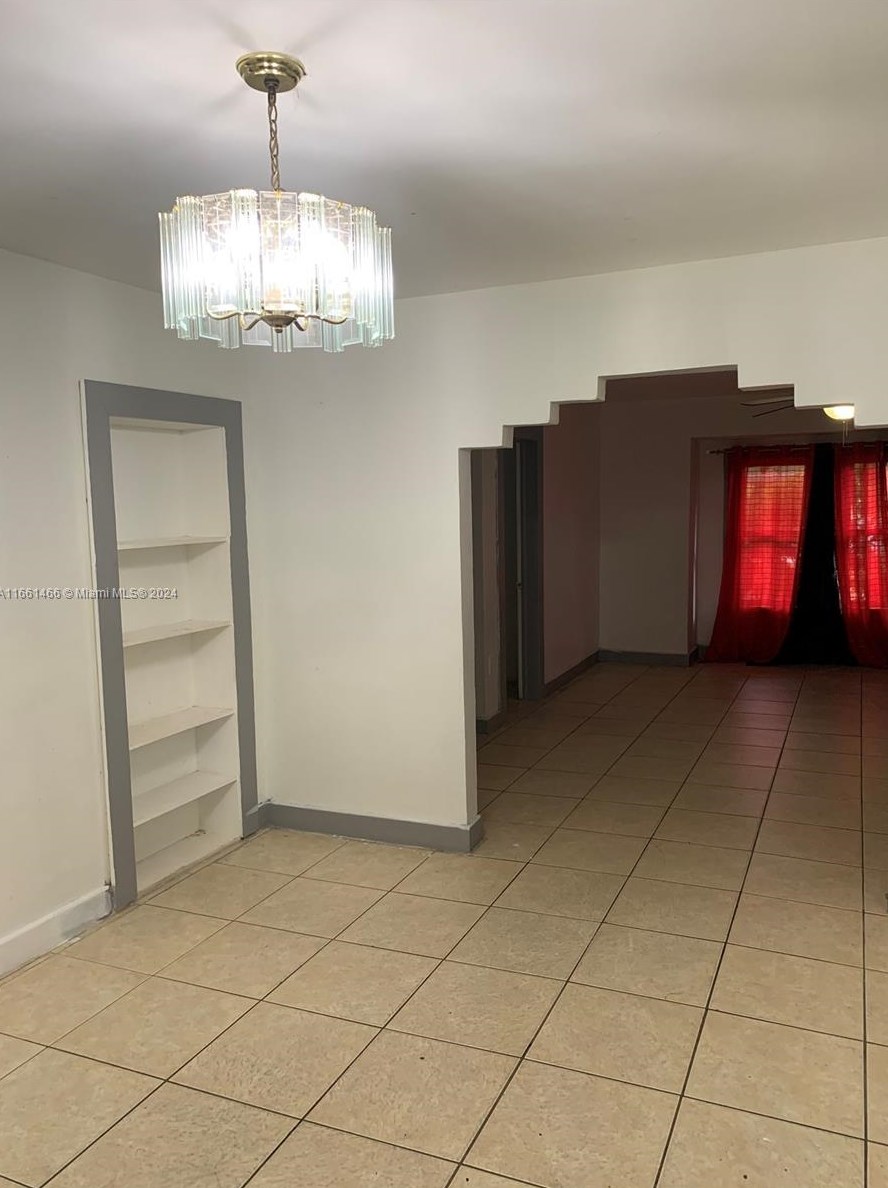 750 Nw 118th St, Miami, FL 33161