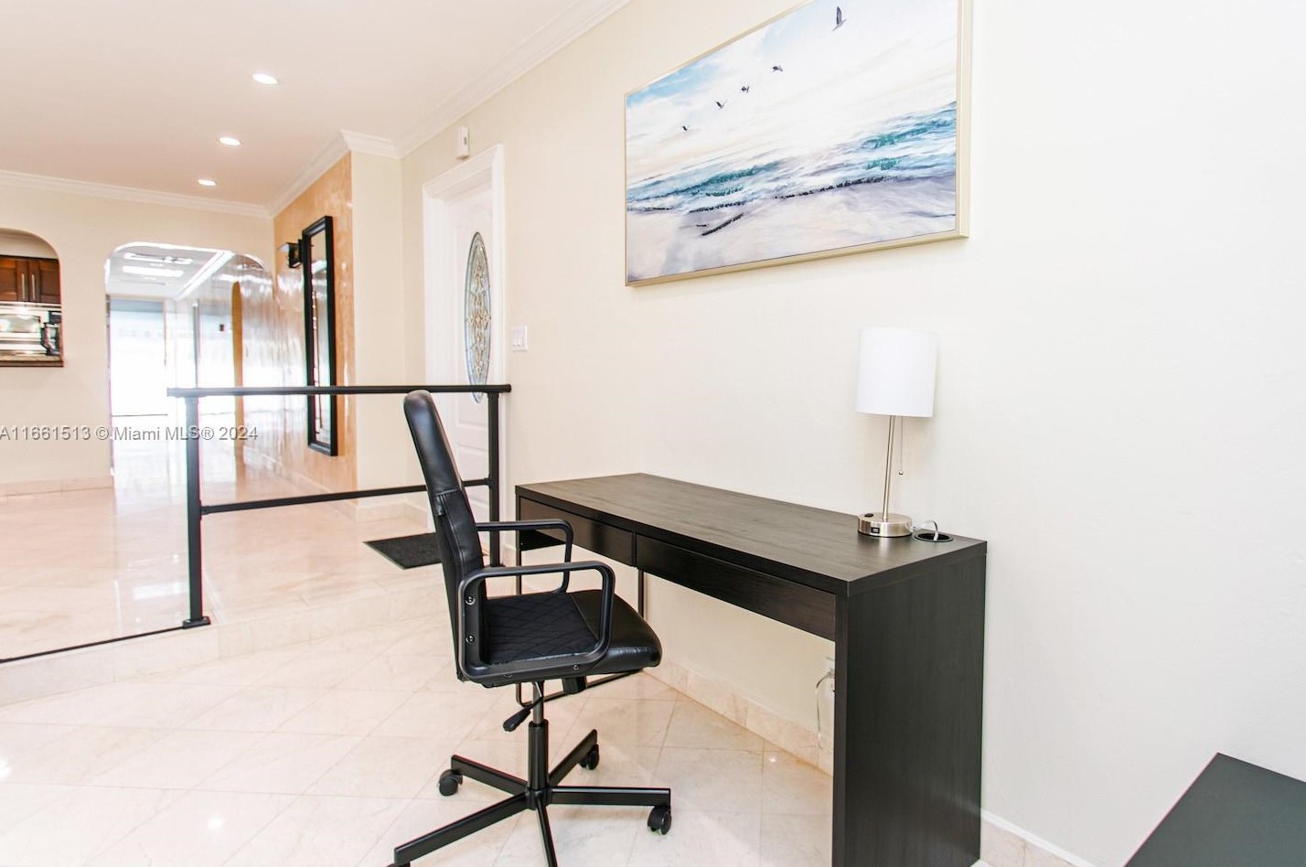 1045 Hollywood Blvd, Hollywood FL 33019-1515 exterior