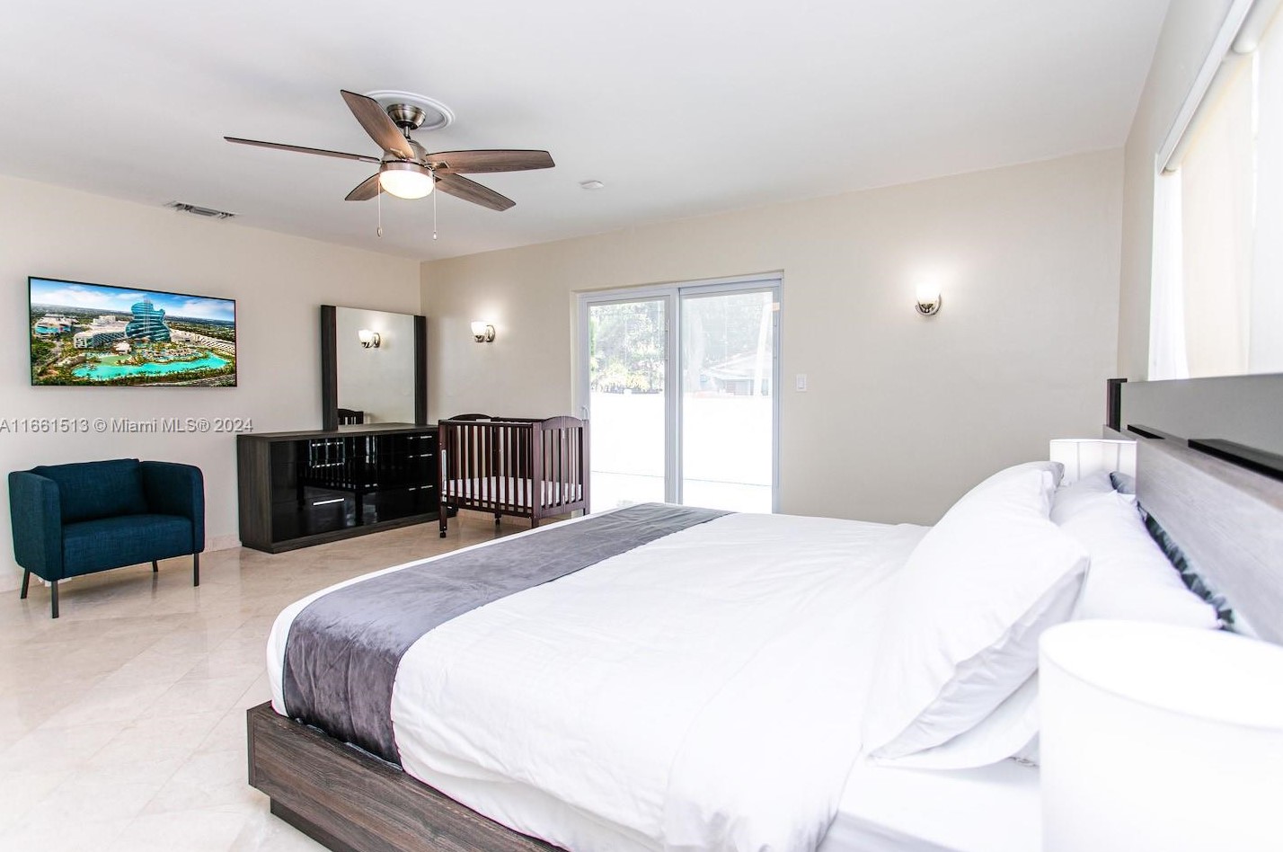 1045 Hollywood Blvd, Hollywood FL 33019-1515 exterior