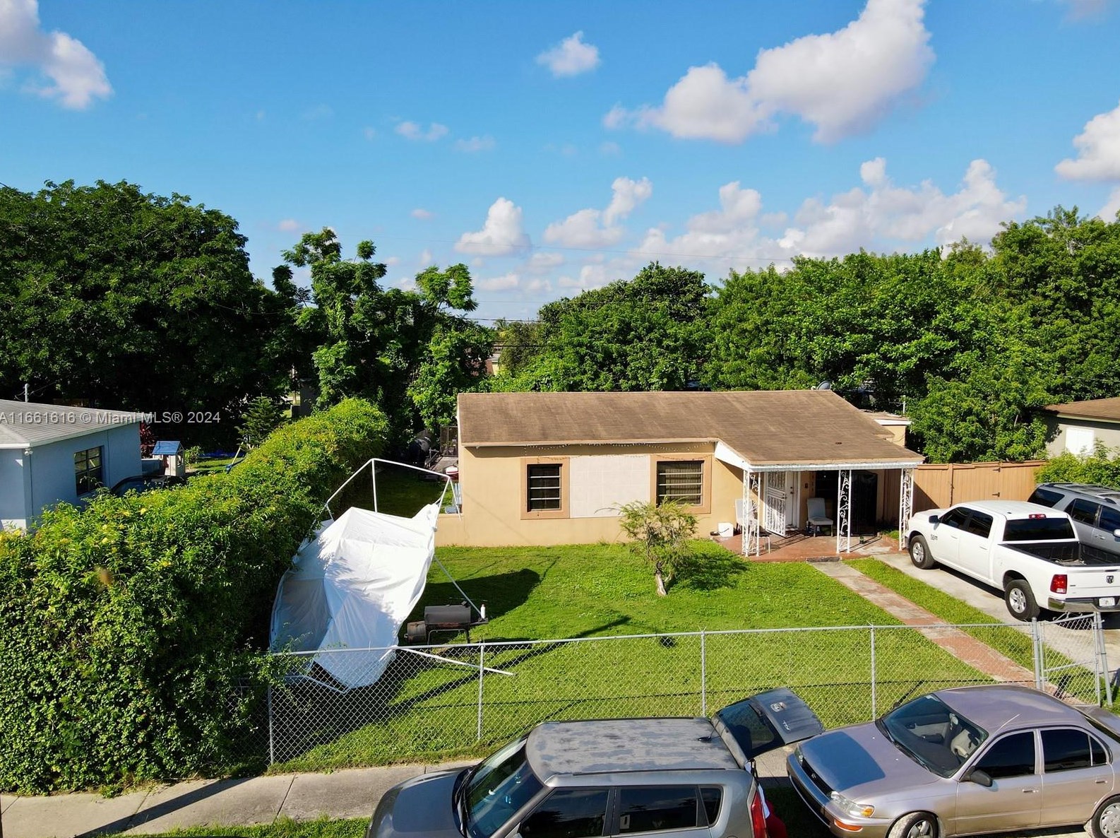 14620 Tyler St, Miami, FL 33176-7542