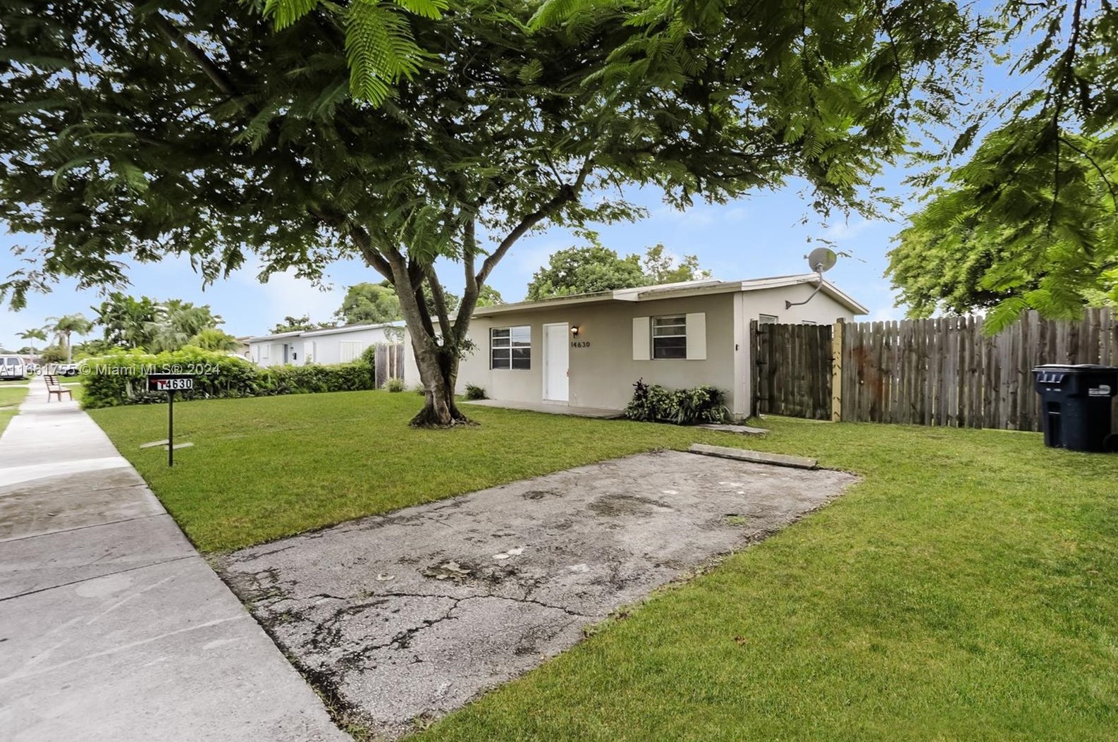 14630 Sw 104th Ave, Miami, FL 33176