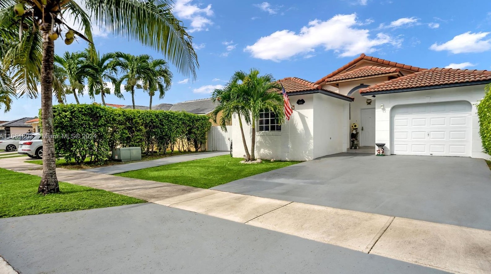 18118 142nd Ct, Miami, FL 33177-7611