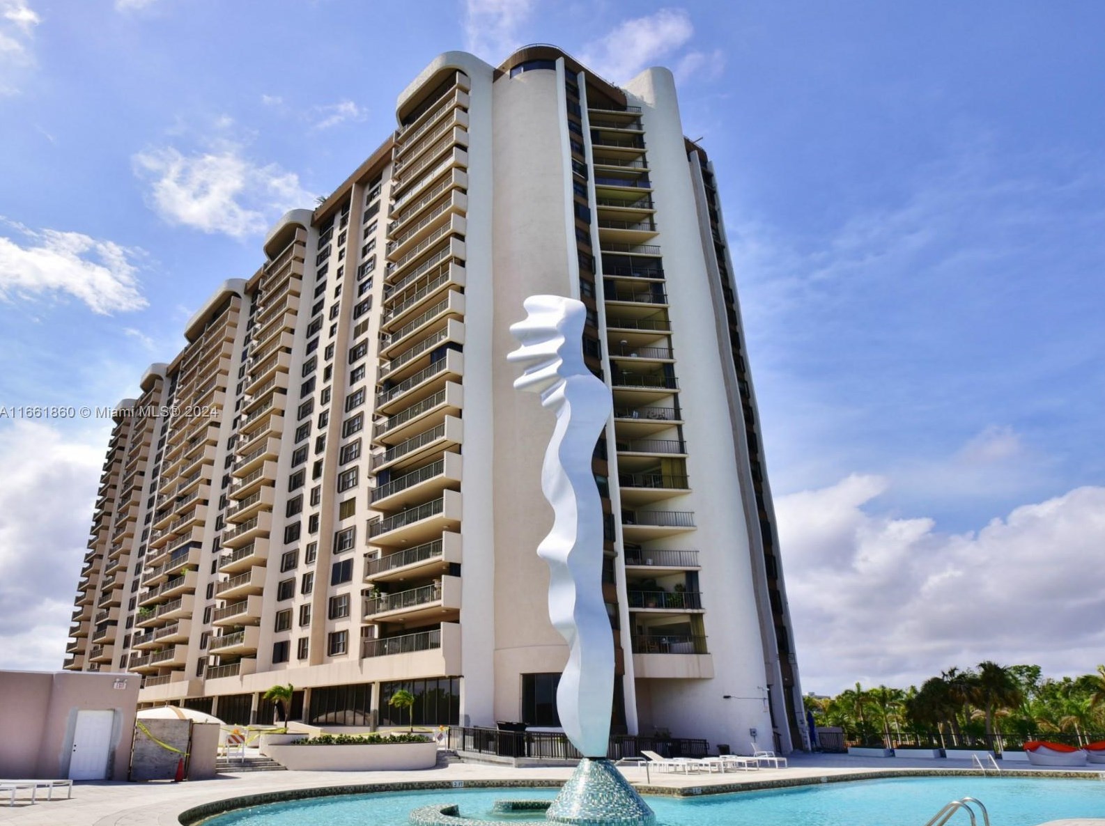 1800 114th St, Miami FL 33167-3520 exterior