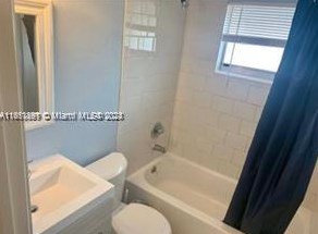 1542 35th St, Miami FL 33142-1803 exterior