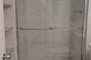 1301 NE Miami Gardens Dr, Miami, FL 33179 - Photo 10