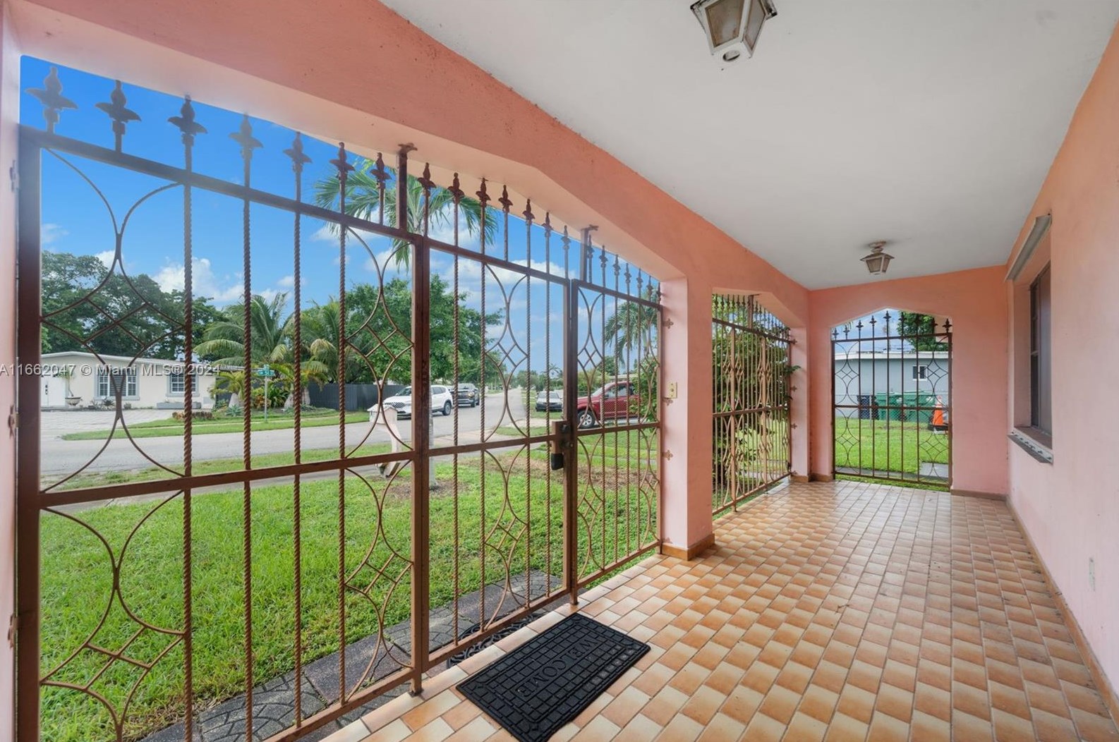 11445 51st St, Miami, FL 33165-6007
