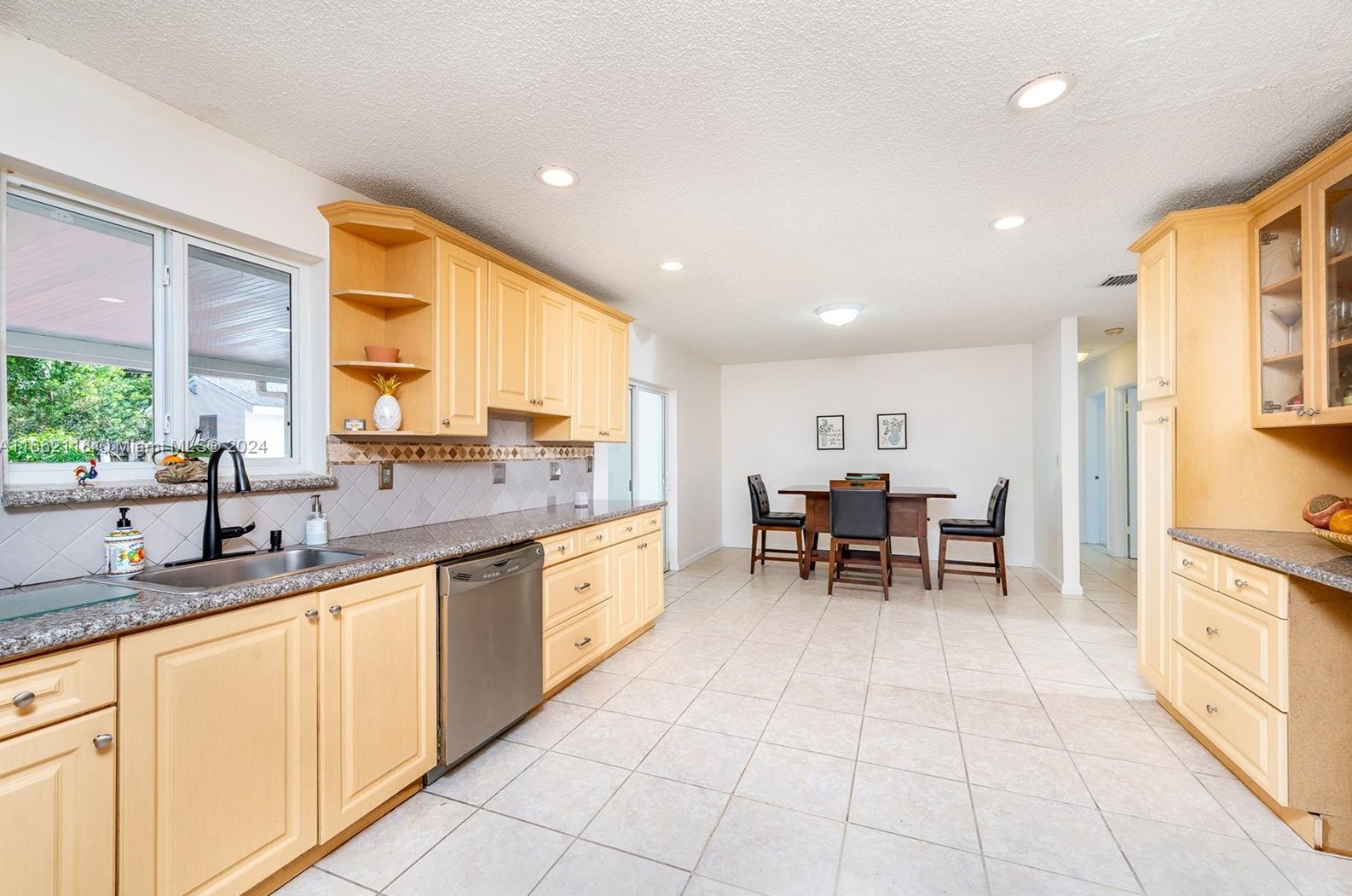 13015 2nd Ter, Miami FL 33125-4936 exterior