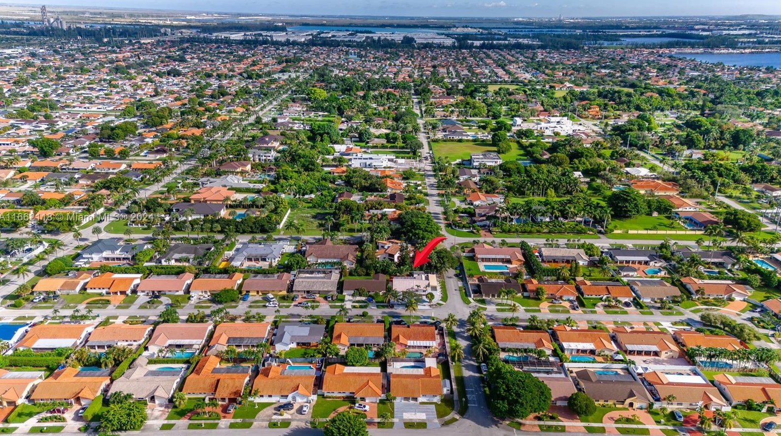 13015 2nd Ter, Miami FL 33125-4936 exterior