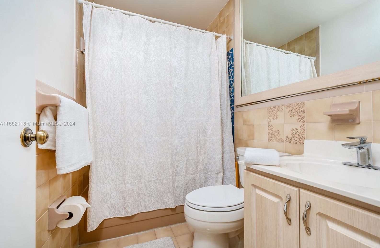 13015 2nd Ter, Miami FL 33125-4936 exterior