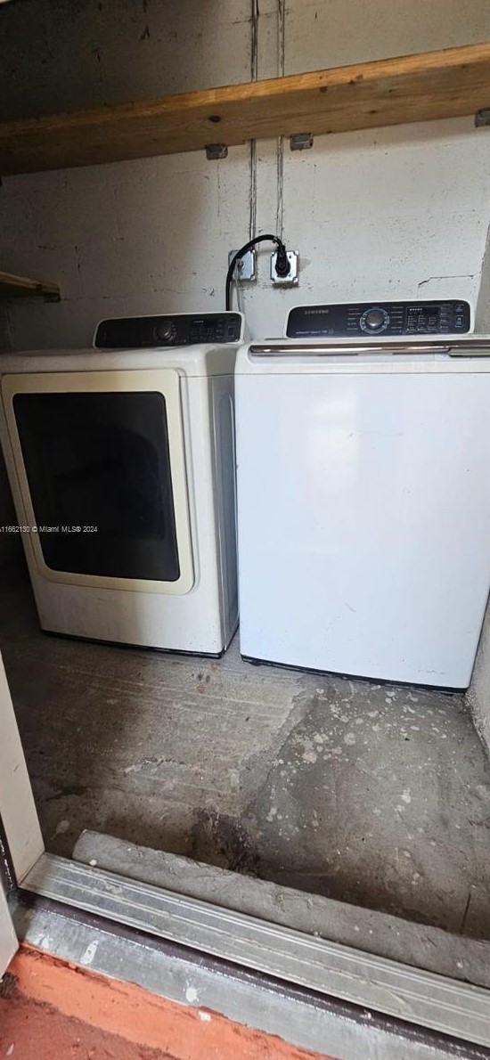 4606 21st Ave, Miami FL  33142-4033 exterior