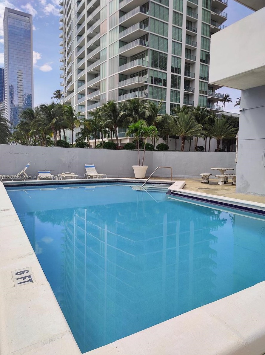 555 Ne 30th St #803, Miami, FL 33137