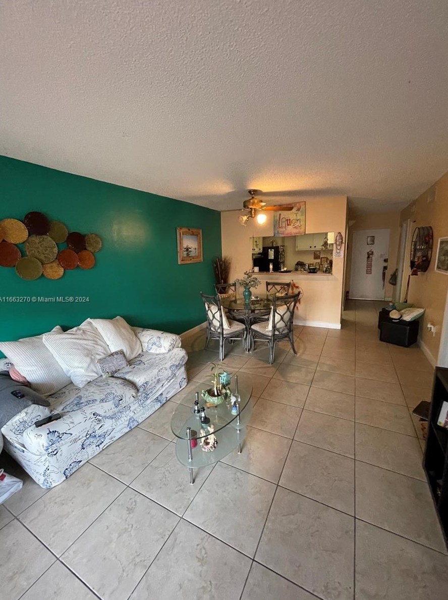 11205 88th St, Miami, FL 33178-2771