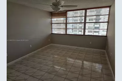 18061 Biscayne Blvd #702, Aventura, FL 33160 - Photo 40