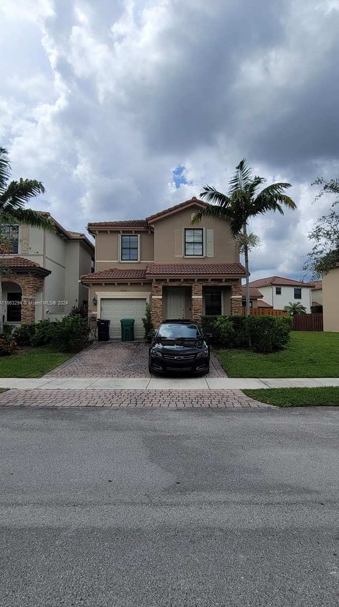 22842 88th Pl, Miami, FL 33190-1352