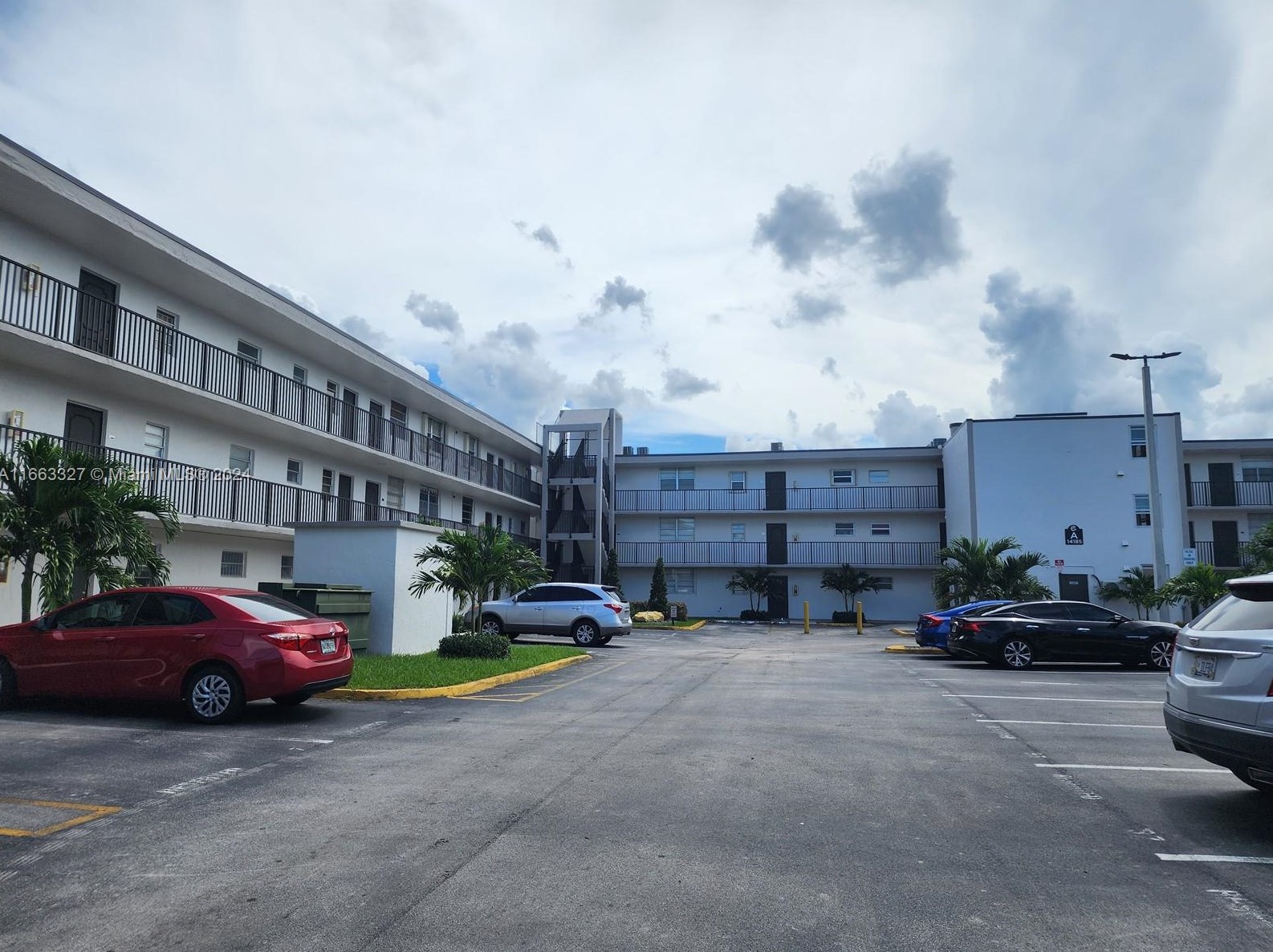 14185 87th St, Miami, FL 33183-4081