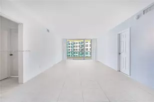 5151 Collins Ave, Miami Beach, FL 33140 - Photo 4