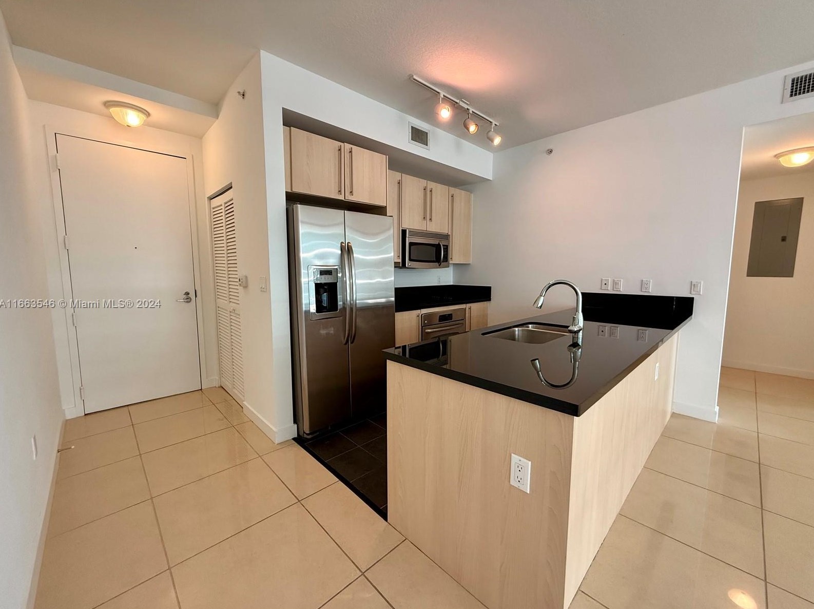 79 Sw 12th St #2308-s, Miami, FL