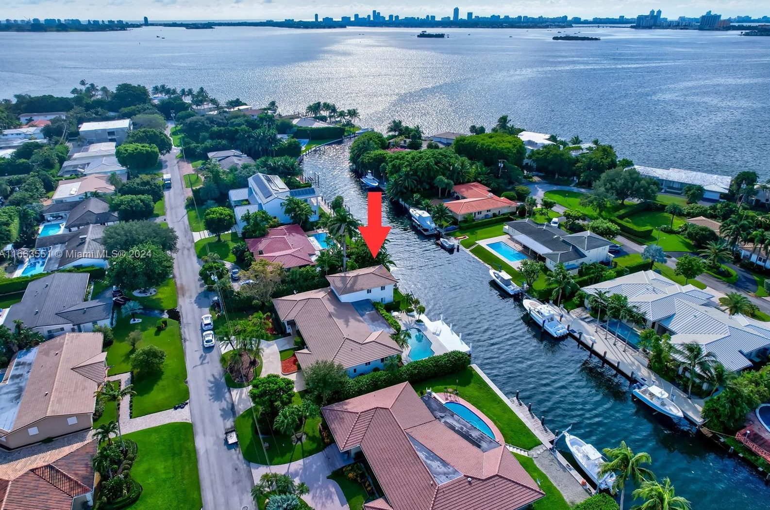 1400 103rd St, Miami, FL 33138-2626