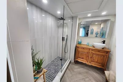 659 W Oakland Park Blvd #218C, Oakland Park, FL 33311 - Photo 1