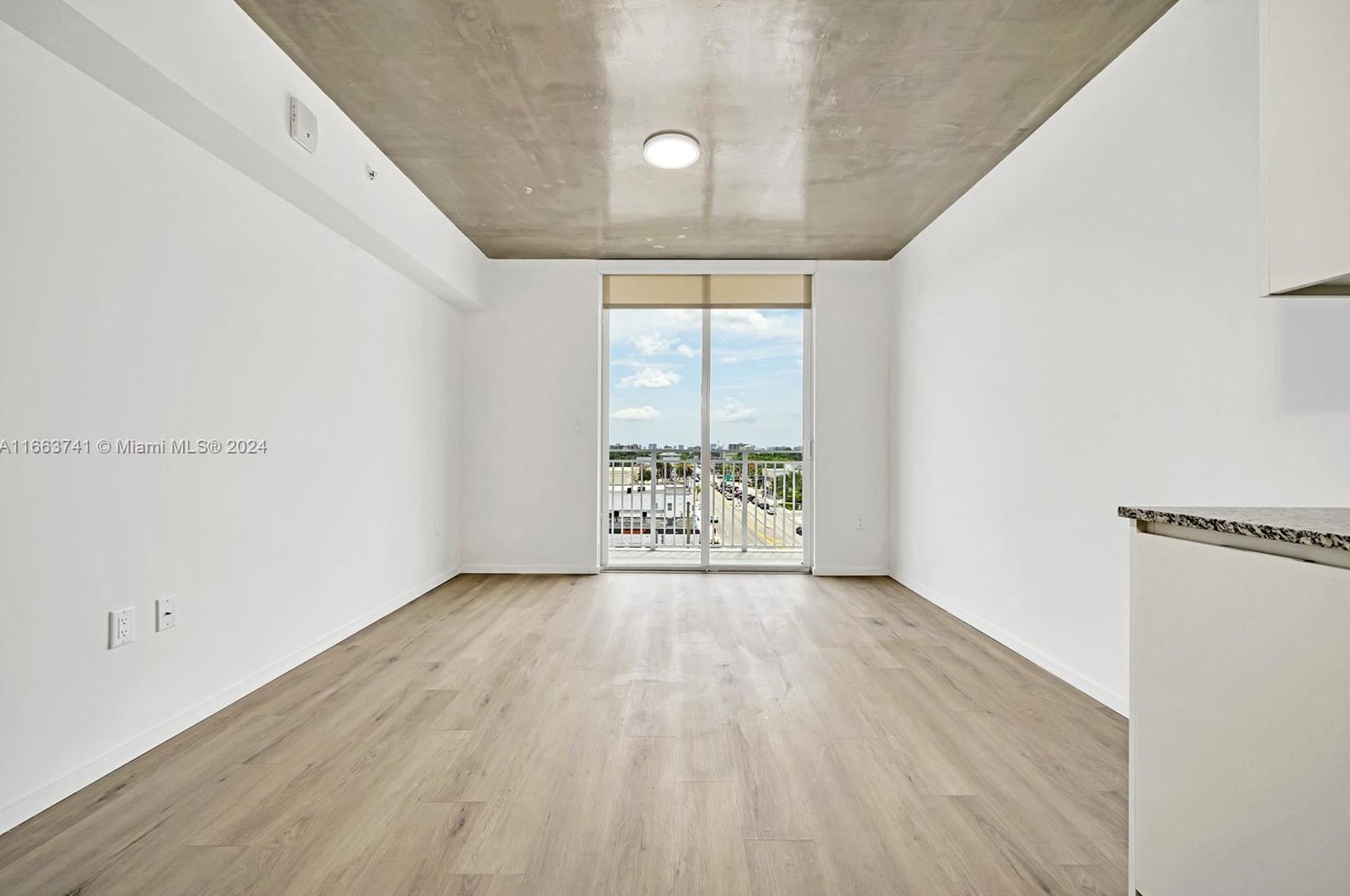 475 Ne 125th #303, Miami, FL 33161