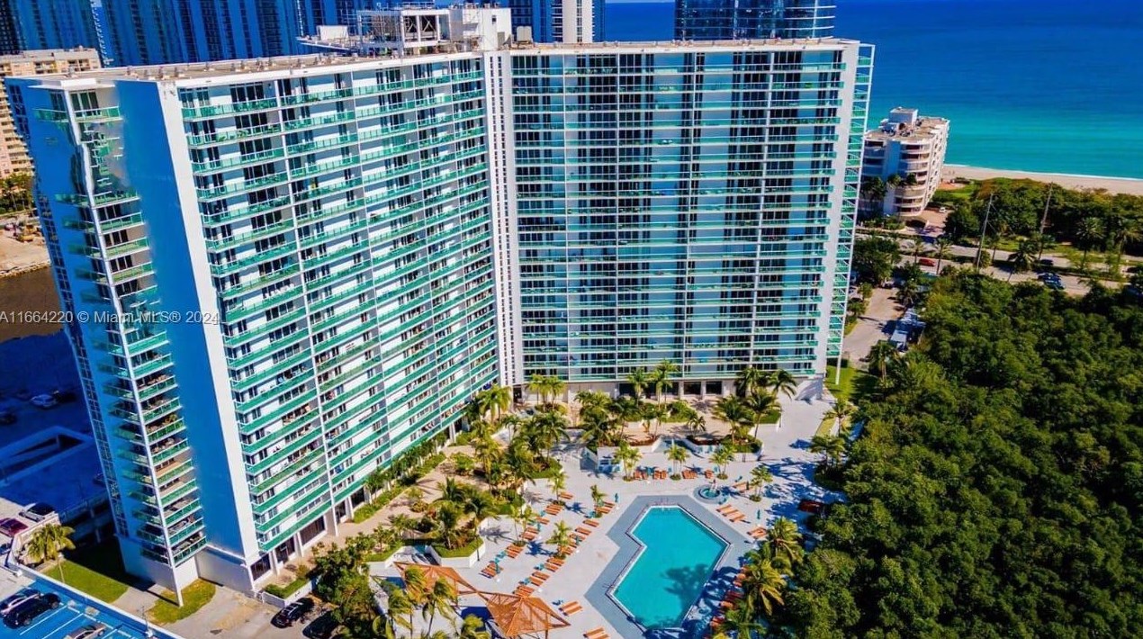 100 Bayview Dr, Miami FL 33160-4772 exterior