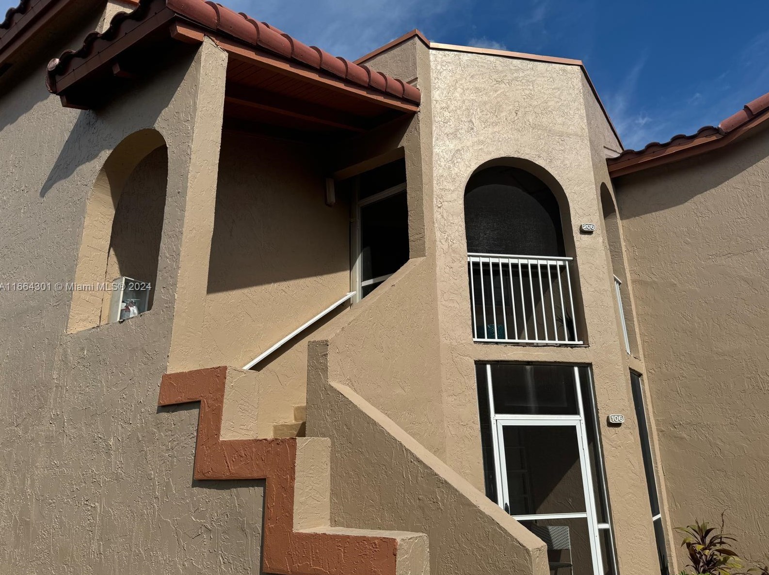 401 Sw 86th Ave #206, Hollywood, FL 33025