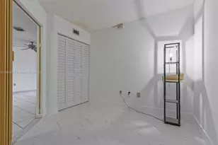 15545 N Miami Lakeway N, Miami Lakes, FL 33014 - Photo 12