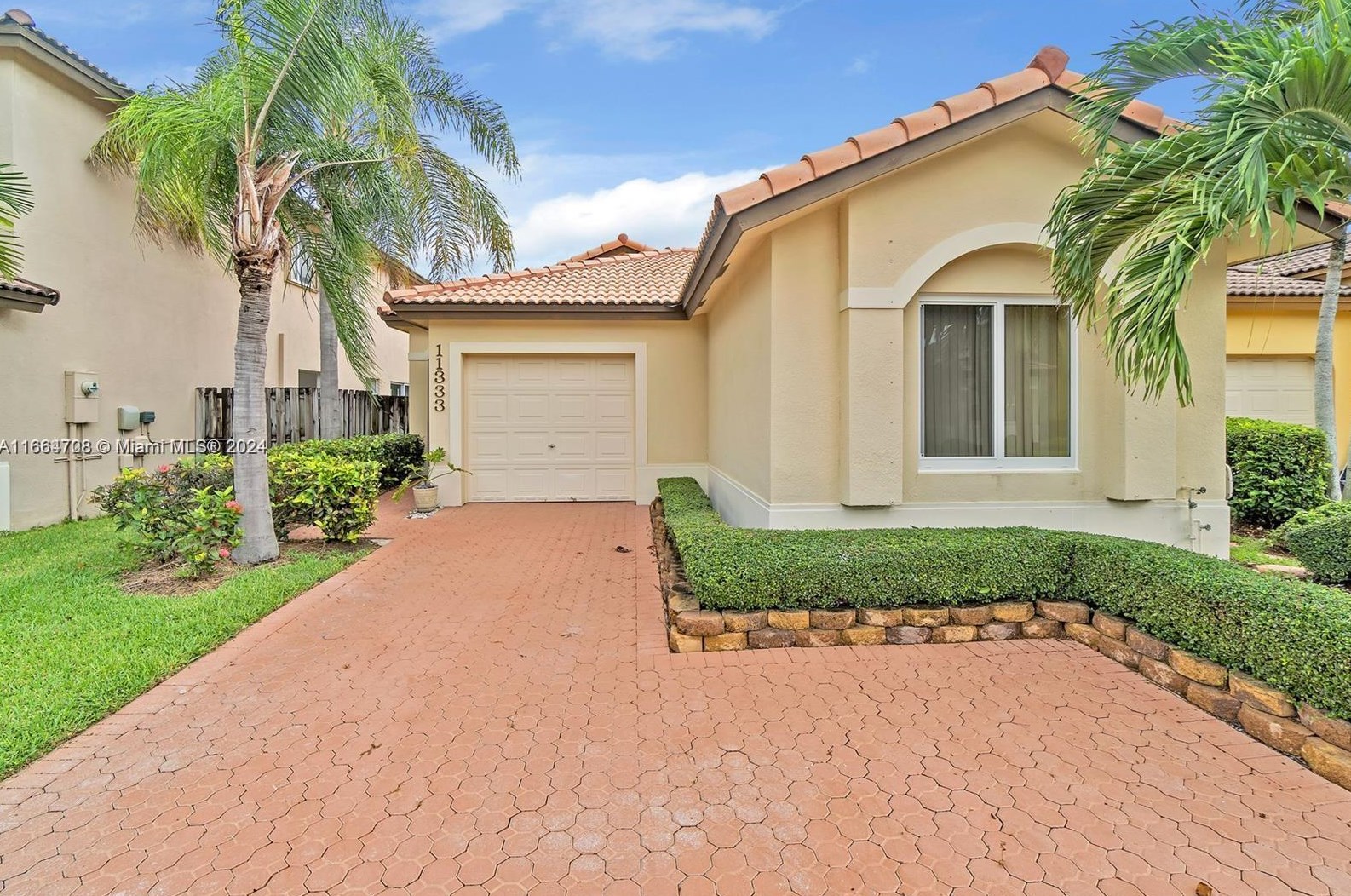 11333 52nd Ln, Miami, FL 33178-3510