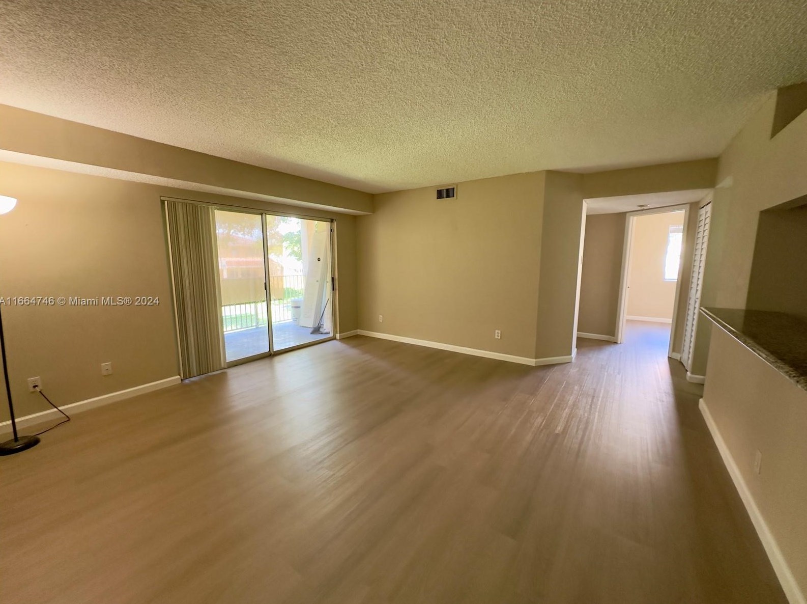10630 158th Ct, Miami, FL 33196-4557