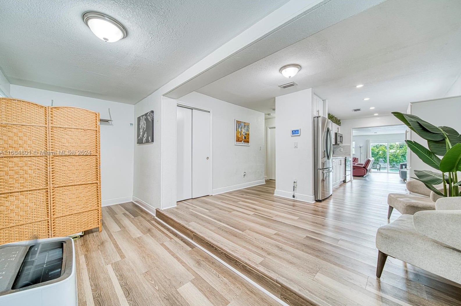 2000 Service Rd, Miami FL 33054-3753 exterior