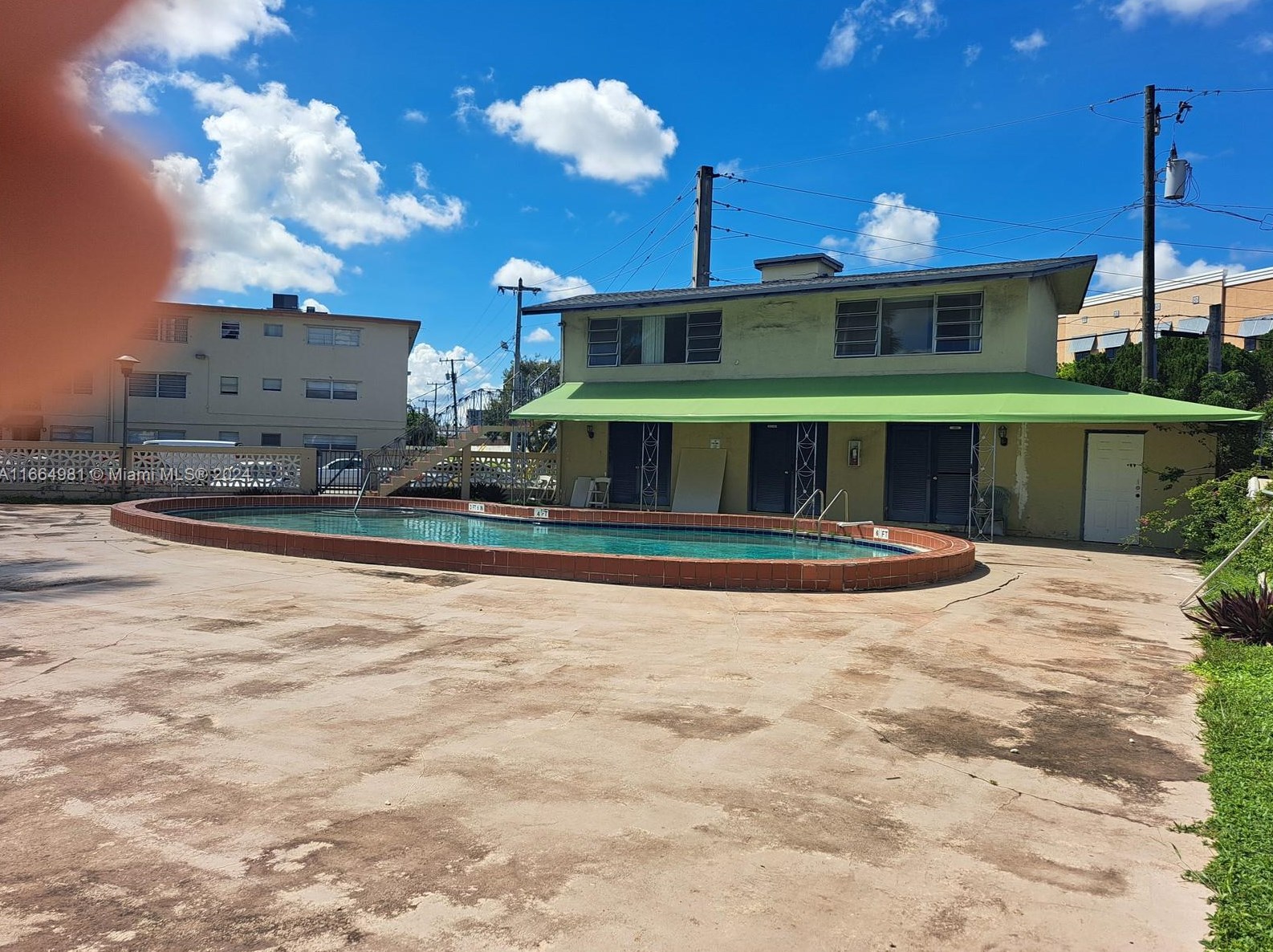 11930 Ne 19th Dr #2, Miami, FL 33181