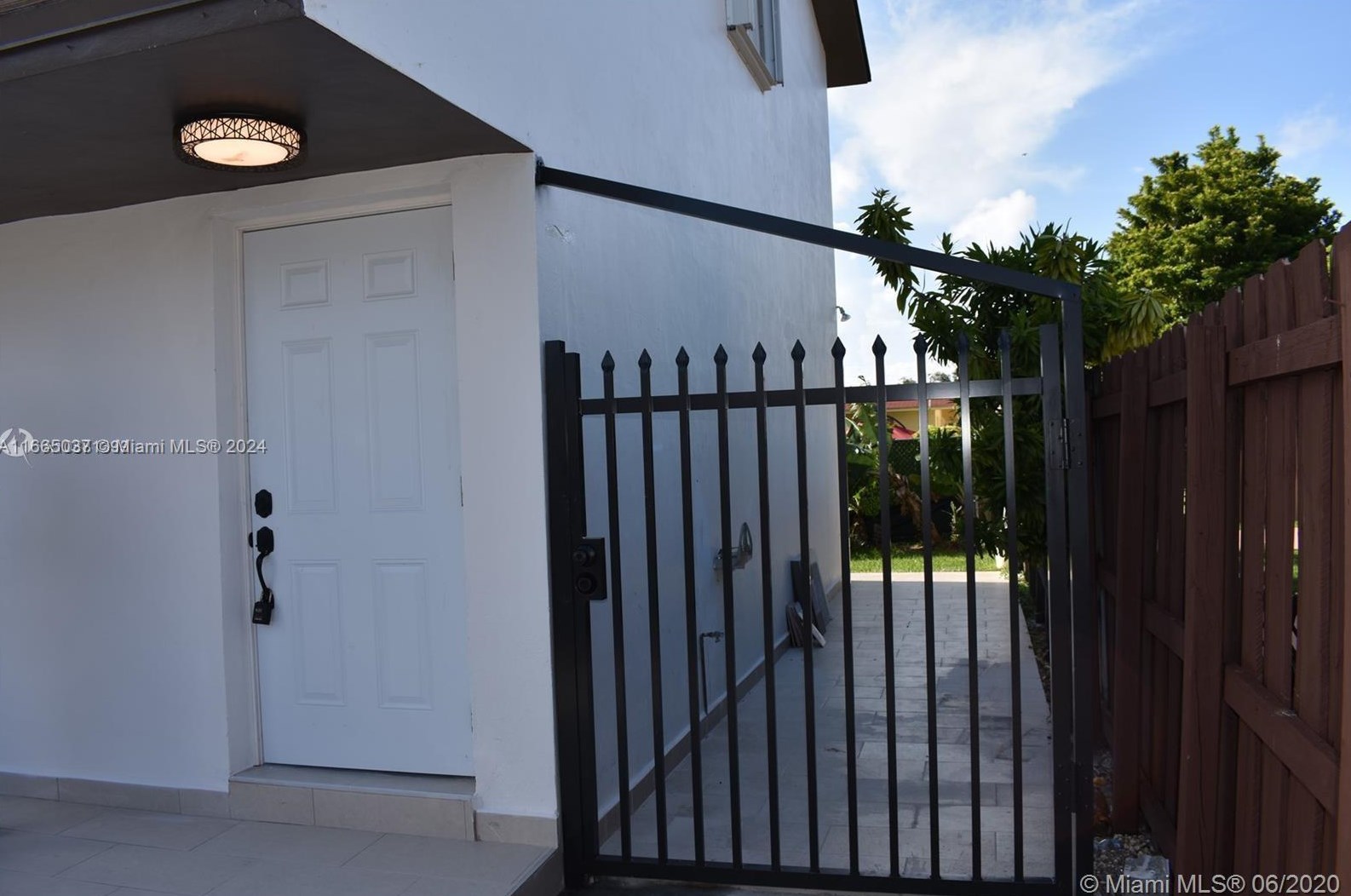 7327 Sw 22nd St #2, Miami Beach, FL 33155