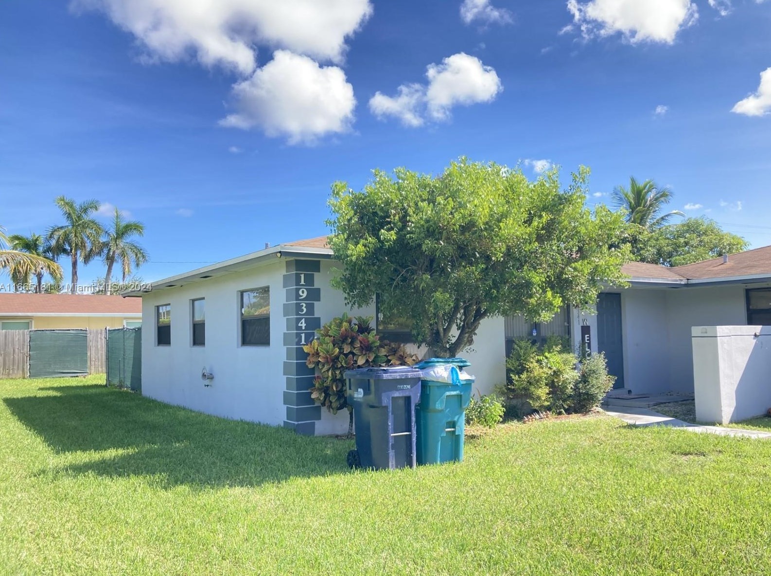 19341 103rd Ct, Miami, FL 33157-8560