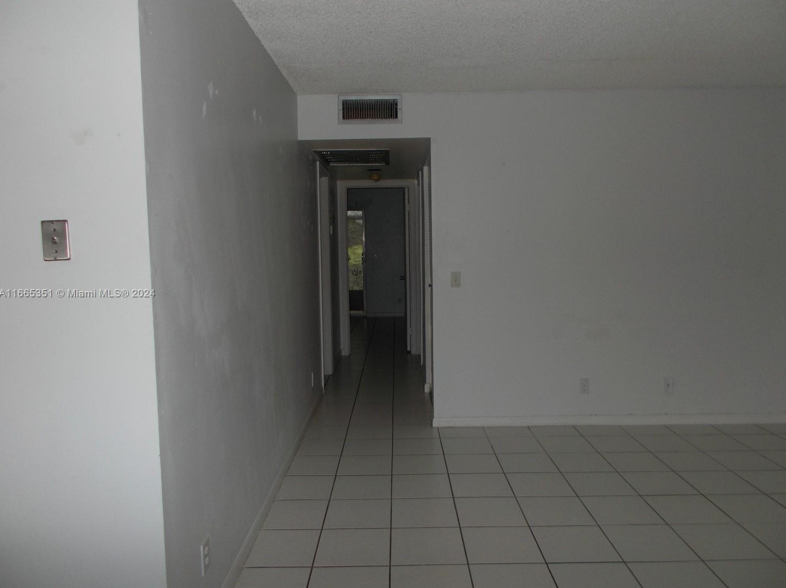 13155 7th Ct, Hollywood, FL 33027-1837