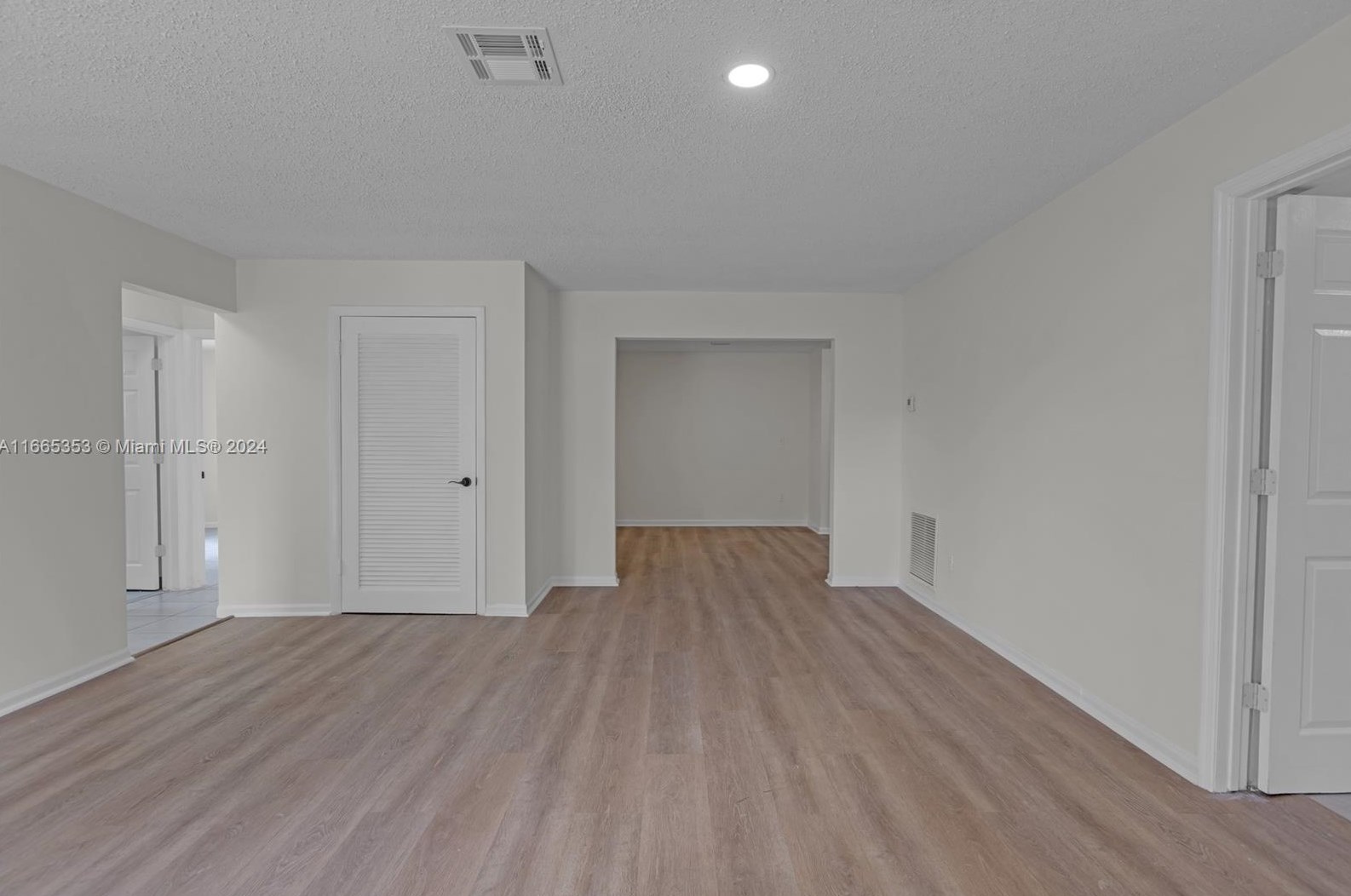 6420 Washington St, Hollywood, FL 33023