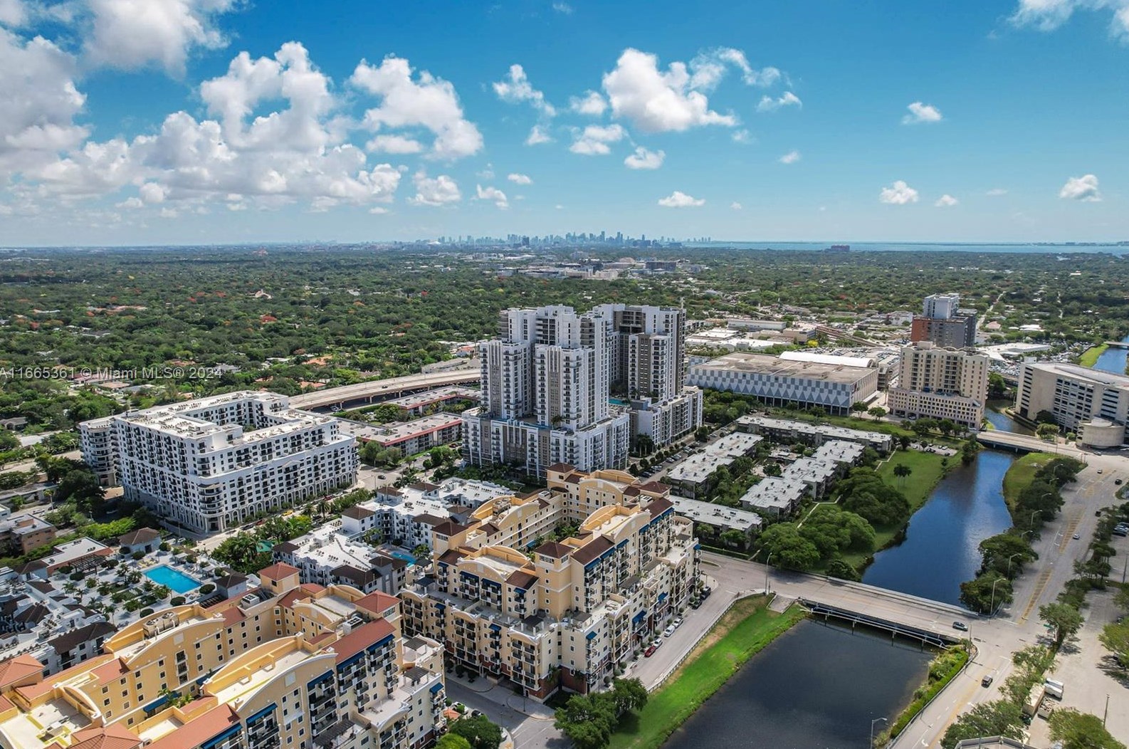 8390 72nd Ave, Miami FL 33143-7606 exterior