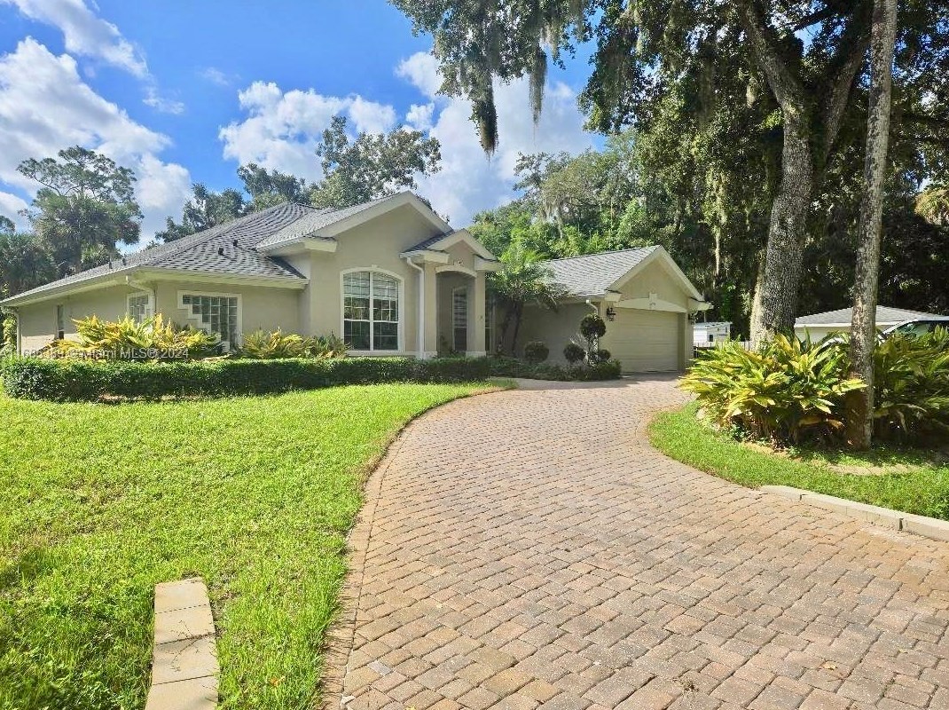 2076 Jungle Rd, New Smyrna, FL 32168