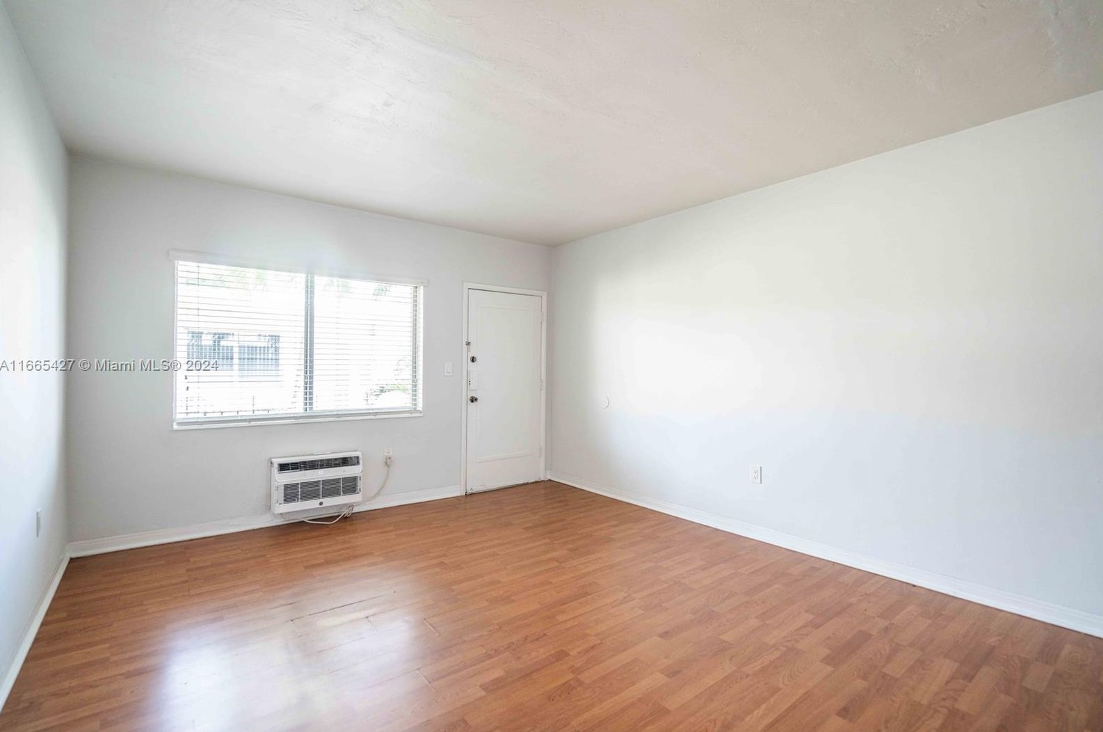 7315 Harding Ave #15, Miami, FL 33141
